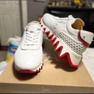 Meet your Posher, Clee